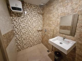 Studio Room Apartment with Pool - Kejayan - 4