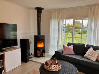 ROBE TWO FIVE - Pet friendly outside WiFi - Robe - 9