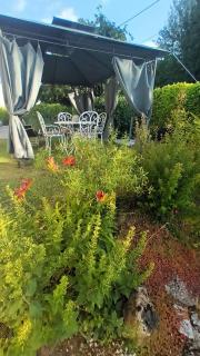 LA BONNE ADRESSE -  - 1