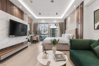 Luxury Studio Near Beach and Sea in Dubai Marina - 1