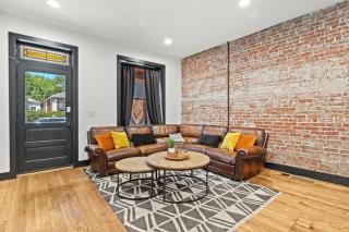 Unique Black Home in the Heart of Shelby Park - 5