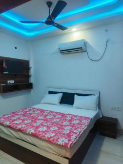 Hotel Sita Palace - Ayodhya - 4