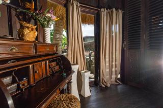 Authentic beachfront Villa Owl - Krambitan - 6