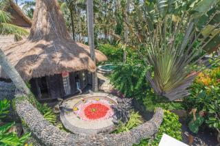 Authentic beachfront Villa Owl - 4