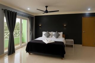 Luxzy Studio Apartments Goa - 2