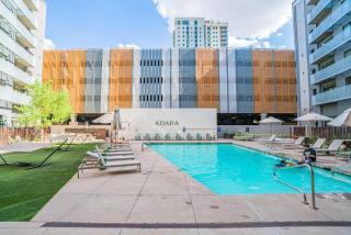 Striking 2BD - CDT- Gym, Pool, Parking - Sleep8 - 5