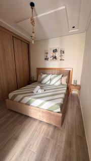 Cozy Apartment close to amenities - 3