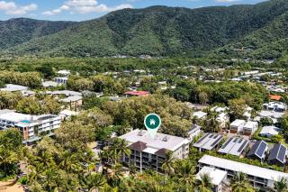 Rojo at Island Views—A Breezy Beachfront Retreat - Palm Cove - 4