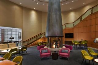 Marriott Downtown at CF Toronto Eaton Centre - 6