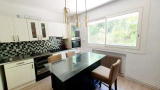 Bas de villa T3 avec piscine - 5