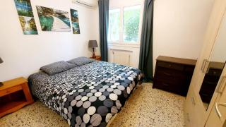 Bas de villa T3 avec piscine - 8