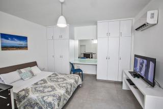 Villa Ochosto Chrysos - Stunning 5 Bedroom Protaras Villa - Close To Fig Tree Bay Beach - Protaras - 3