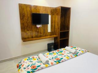 Radhe Krishna Homestay - 3