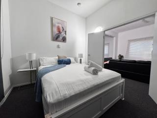 Spacious 4-Bedroom Home in Belgian Gardens - 5