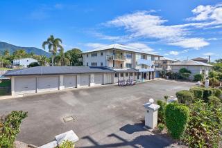 Cairns Reef Apartments & Motel - Cairns - 1