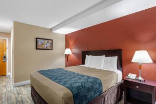 Econo Lodge Inn & Suites Old Saybrook - Westbrook - Old Saybrook - 1
