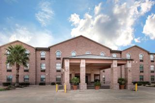 Quality Inn Buffalo - 2