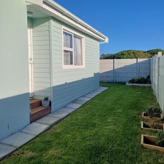 Knight & Sunshine Luxury Flatlet - Kleinbaai - 8