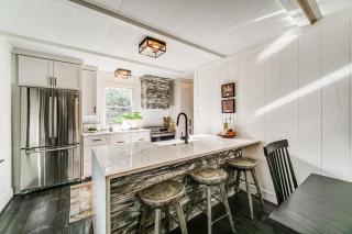 Fox Hill - Relax in the lap of luxury with modern comforts and peaceful views - Marblehill - 6