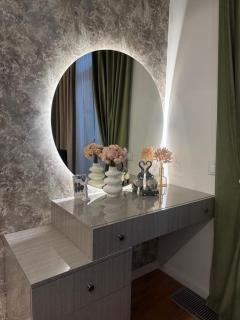 Luxury Apartment with Jacuzzi and Balcony - Yerevan - 3