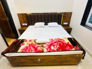 Radhe Krishna Homestay - 6