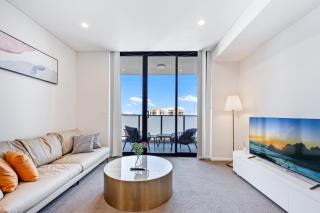 Modern 2BR with Sea and Sky View - 9