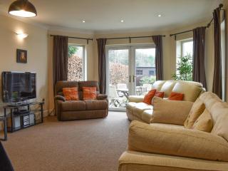 Redcot Holiday Bungalow - 8