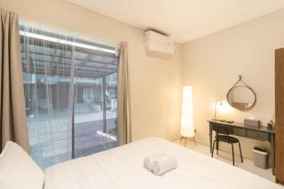 Arumnala with butler and Breakfast at KBP - 5