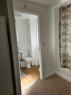 Cosy Ensuite Doubleroom with Private Toilet and Bathroom in central Dartford - Dartford - 4