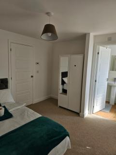 Cosy Ensuite Doubleroom with Private Toilet and Bathroom in central Dartford - Dartford - 2