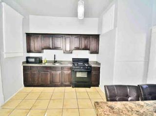 Entire Home Near UTEP - El Paso - 5