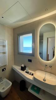 Opera Suite Hotel Pesaro - Pesaro - 2