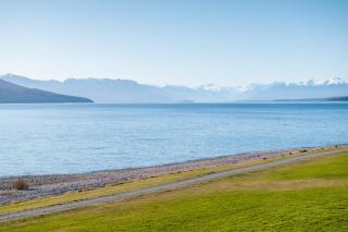 The Tranquil Edge - Te Anau Holiday Home - 7