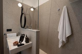 Suite80 - 1