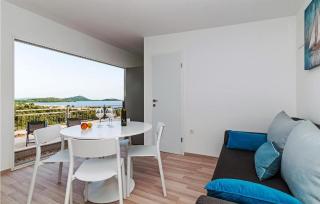 Beautiful Home In Drage With Wifi - 8