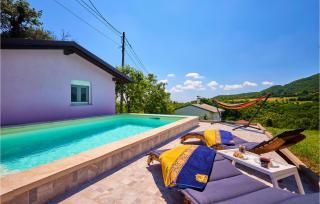 Awesome Home In Samobor - 3