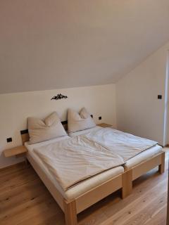 Summit View Apartment - Oberperfuss - 4