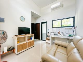 Rumah Mungil Nyaman - Muara - 0