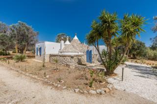 Trullo de Las Nubes by BarbarHouse - 3