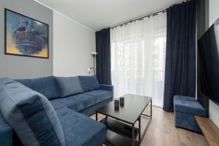 Stylish Apartment for 6 with Balcony Near The Main Square by Noclegi Renters - Breslavia - 4