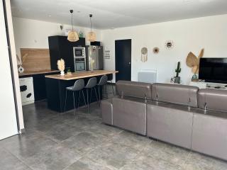 Pleasant single-story villa - 5