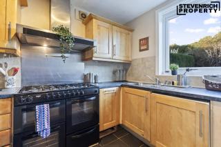 Large House FREE Parking Wood Fire 4 Beds 9 Guests - 7