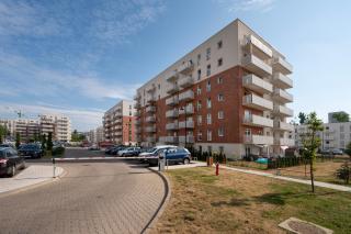 Wróblewskiego 2-Bedroom Apartment by BookingHost - 4