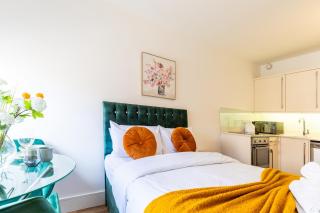 Kensington Luxury Suites - 5