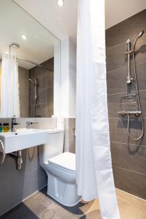 Kensington Luxury Suites - 6