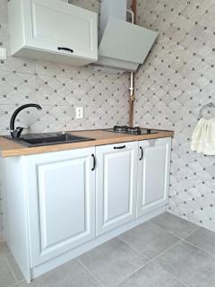 White Home & Garden - 4