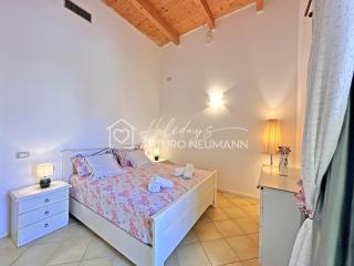 227 - Appartamento bilocale al 2 piano con ascensore, in residence con PISCINA , aria condizionata e GARAGE -SPIAGGIA gratis al WHITE BEACH CLUB fino al 3 Agosto - Sirolo - 6