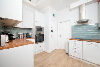 Gorgeous Garden Flat, Wood Green - 2