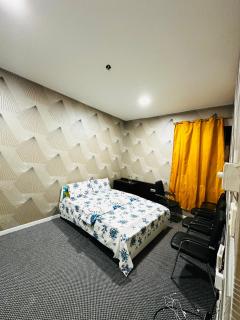 Elite Shine Holiday Home - Sabkhah - 1