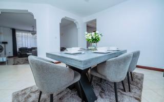 Sofitel Executive 3 bedrooms all rooms ensuite own compound - 7